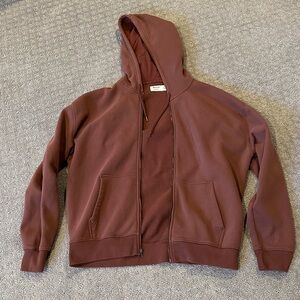 Hollister Men's Zip-Up maroon hoodie